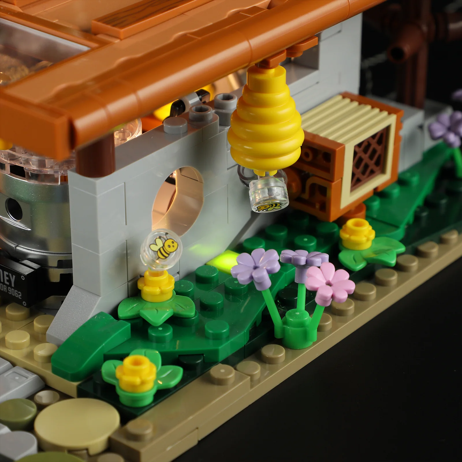 Bee Farm - Image 7